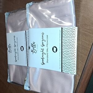 Bella 2 Silky Pillowcase Set Standard Light Pink